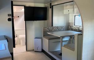 Mold Free & Family Ready! Lightweight 29’ Trailer.