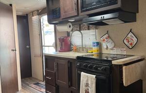 Wolfie 22RR: Toy Hauler **Delivery only**