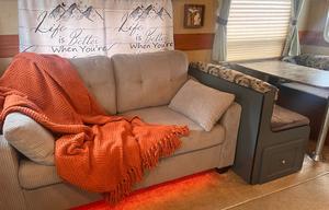 Cozy Home Pet Friendly RV