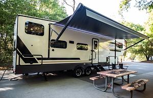 Brand NEW 2026 Luxury Camper Near Disney World!