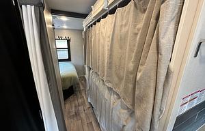 Modern Farmhouse Bunkhouse Motorhome 2022 Alante