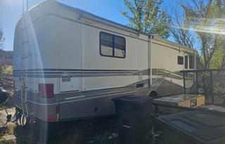 1999 Ford company Mexico Ford Motorhome chassis