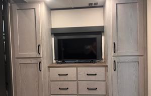Spacious Family Friendly Luxury 5th Wheel 2BR/2BA