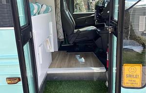 PA Farm Stay in gorgeous short Skoolie
