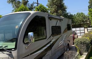 2015 Thor Motor Coach Axis 24.1