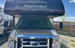 'Olive' 2018 Forest River Sunseeker 3050S ACO2041