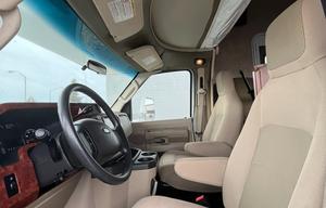 EDWARD - 2014 Winnebago Chalet WF-224VR