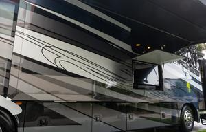 Luxury Home - King Bed, Washer/Dryer (PW17)