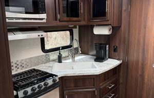 2018 Jayco White Hawk 29FLS RV rental photo 7