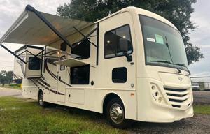 2020 Fleetwood RV Flair 32S