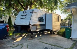 2022 Jay Flight SLX 8 242BHS RV rental photo 2