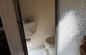 2015 Nucamp 320 CS-S 320 CS-S RV rental photo 16