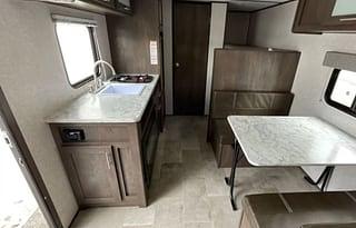 2021 Dutchmen RV Coleman Lantern LT Series 17B