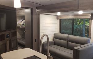 2021 Crossroads RV Sunset Trail