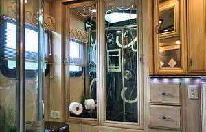 2008 American Coach American Heritage 45B