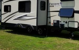 2016 Coachmen RV Freedom Express Liberty Edition 292BHDS
