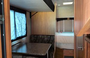 2011 Fleetwood RV Storm 32BH RV rental photo 17
