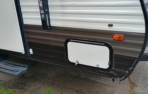 2021 Dutchmen RV Coleman Lantern LT Series 17B RV rental photo 12