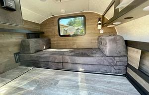 The Teardrop Adventurer – Compact Comfort Explorer