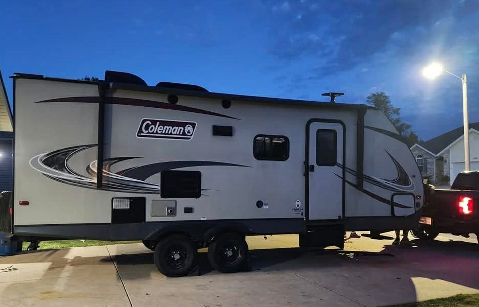 Adventure-Ready Bunkhouse Camper | Sleeps 6