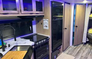 2024 Grey Wolf Family Bunkhouse