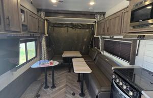 Toy hauler 2020 Forest River RV Stealth FQ2514