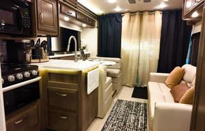 Two Tall Travel Luxury 2022 Entegra Vision 27A
