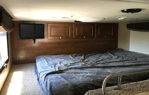 2015 Thor motorhome /toyhauler/ dream machine