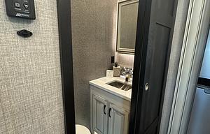 2022 Jayco North Point 382FLRB