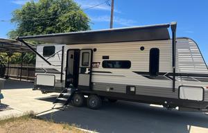 2022 Dutchmen RV Coleman Lantern Series 242BH