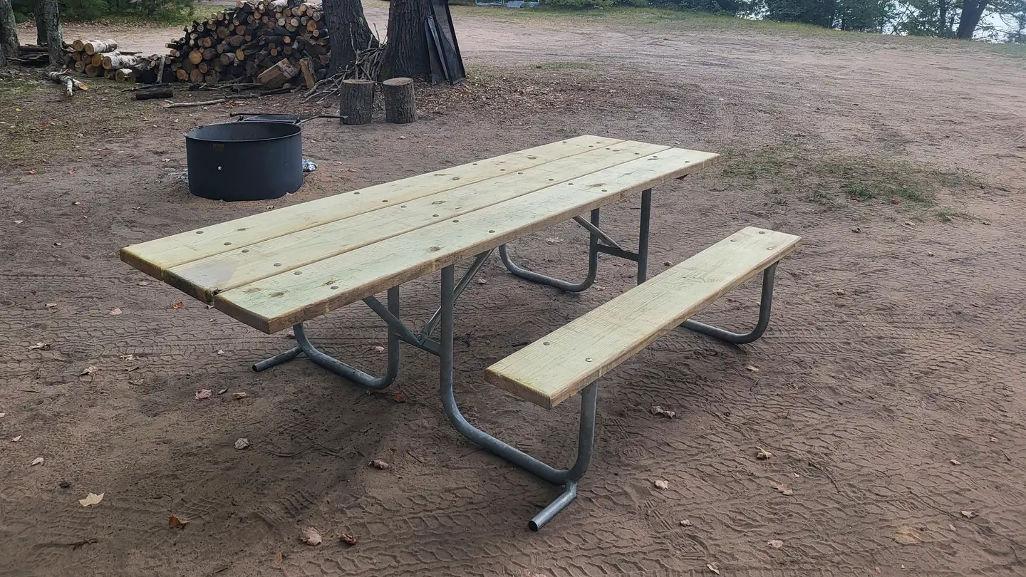 Gooseneck Lake Campsites