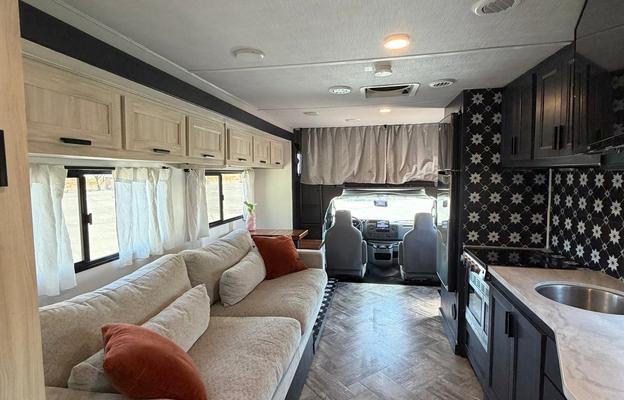 Dog-Friendly RV Rental