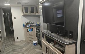 2022 Prowler 315BH RV rental photo 11