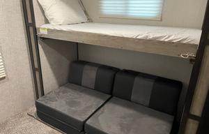 2020 Heartland Wilderness 3250BS RV rental photo 18