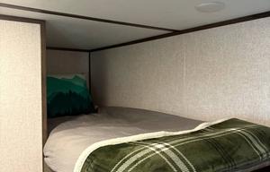2021 Coleman-Fully Loaded Glamping Travel Trailer!