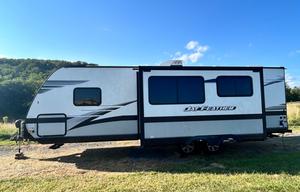2022 Jayco Jay Feather Camper Rental