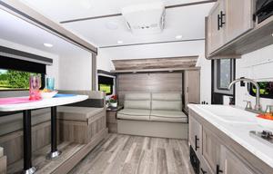 2023 Gulf Stream RV Ameri-Lite 192DS RV rental photo 8