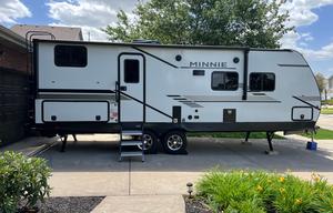 2022 Winnebago Minnie 2301BHS