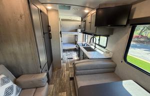 Spacious Clean 23' Outback Trailer w/slideout Bed