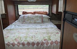2013 Thor Motor Coach Chateau 28Z