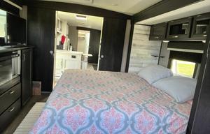 The Home away from home, 21 Jayco White Hawk 32KBS