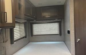 2021 Thor Motor Coach - Freedom Elite