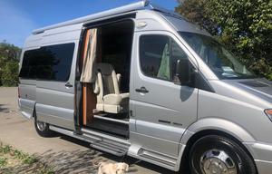 Chillux: 2014 Roadtrek Adventurous RS