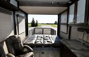2020 Momentum Toy Hauler | Sleeps 6 | Pet Friendly