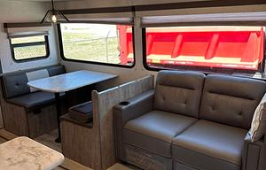 Meet Your Adventure RV –Surveyor Legend 276BHLE