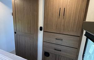 Big Merla Sleeps 7 and Bring your Furry Friends