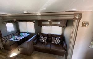 2018 Keystone RV Hideout 26LHSWE RV rental photo 9