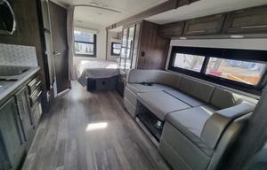 New 2025 Qwest on Mercedes Benz, 25 feet