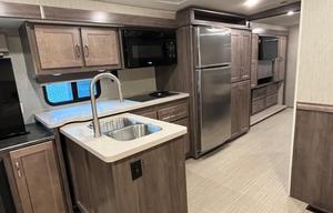 2021 Winnebago Adventurer 36Z