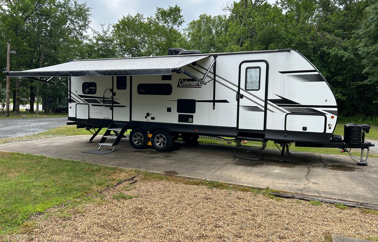 2022 Dutchmen RV Coleman Lantern LT Series 2755BH